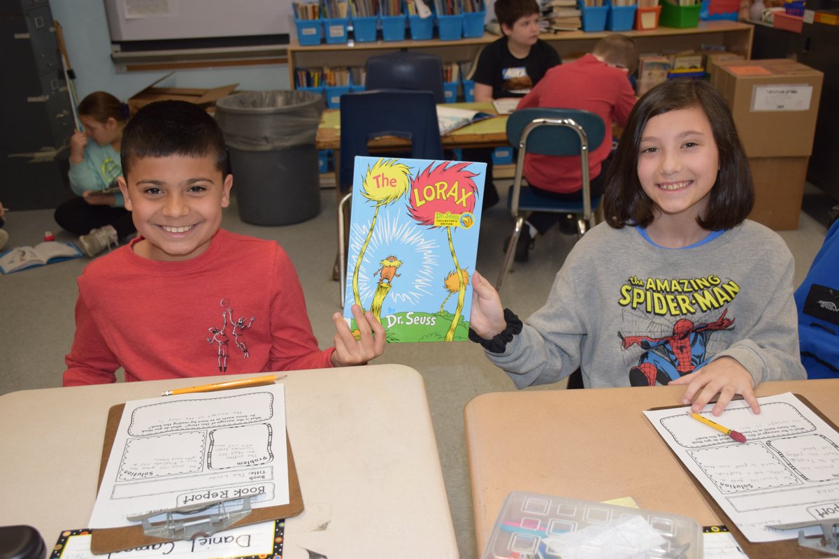 ConnetquotCSD's tweet photo. Slocum students celebrated Dr. Suess’ birthday on March 2 and Read Across America Day by wearing red and white clothing and Seuss attire. The day was filled with literacy activities to celebrate the power of reading. #myconnetquot #connetquotLEADS https://t.co/EiBzProaFV