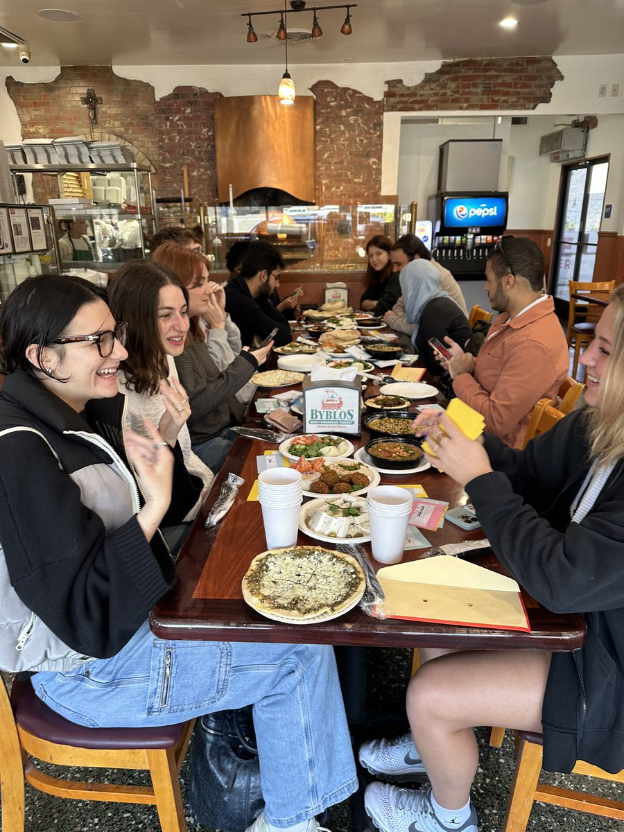 Linarabic20's tweet photo. While visiting a local restaurant, muy students had the opportunity to use their learning language in real-life situation and enjoyed conversing in arabic #reallife #learning #applyinglearning #Arabic #Arabiclearners https://t.co/UShYOJb4ev