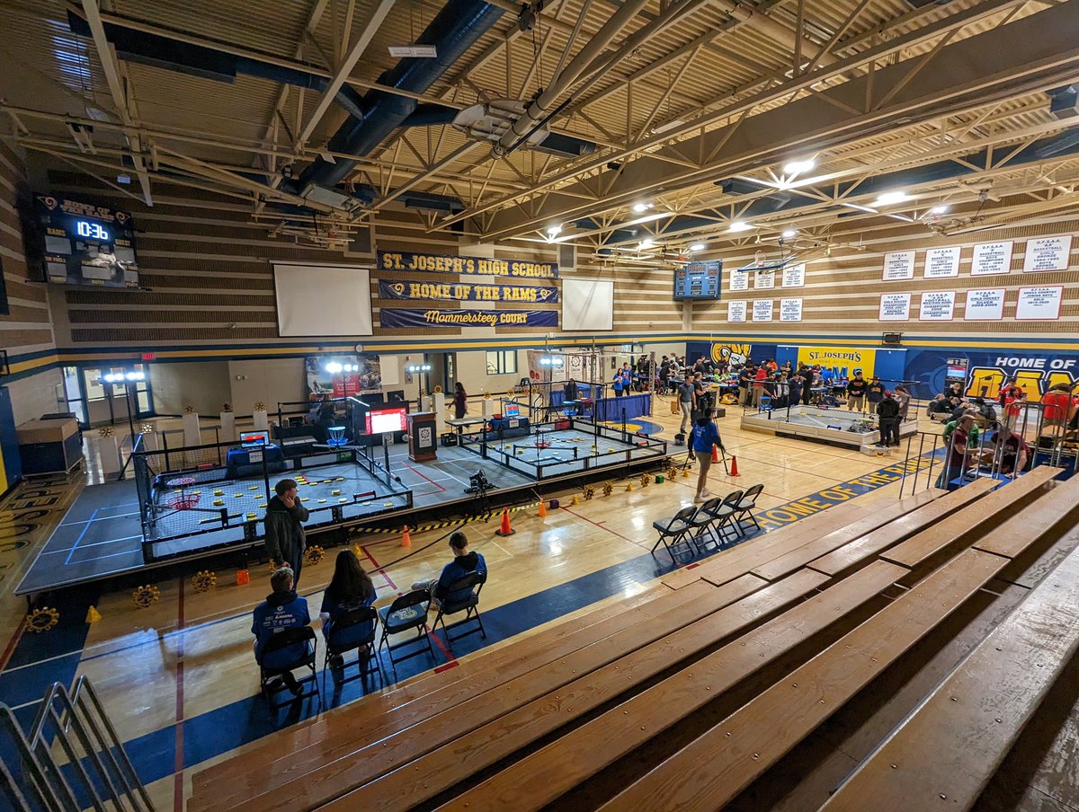 4525robotics's tweet image. PHEW! We hosted the first LDCSB Robotics League Championship and it was a blast! Tournament Finalists, Skills Champion and Skills Runner Up - earning us both @LDCSB spots in the @skillsontario competition in May! 🎉🎉Tomorrow we’re off to VRC provincials in Niagara! #omgrobots 🤖