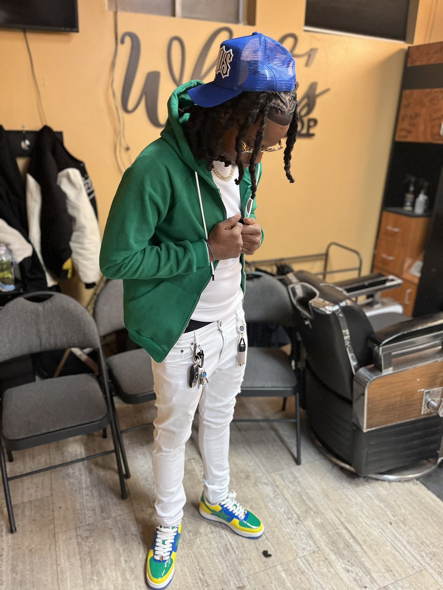 ODM_Queez's tweet photo. I Can Break This Shyt Down For You But You Still Wouldn’t Understand 🥱🤦🏾♂️🚫🧢
#LMG #ODMB #BIGUNK #13 https://t.co/8vmZpfDwD1