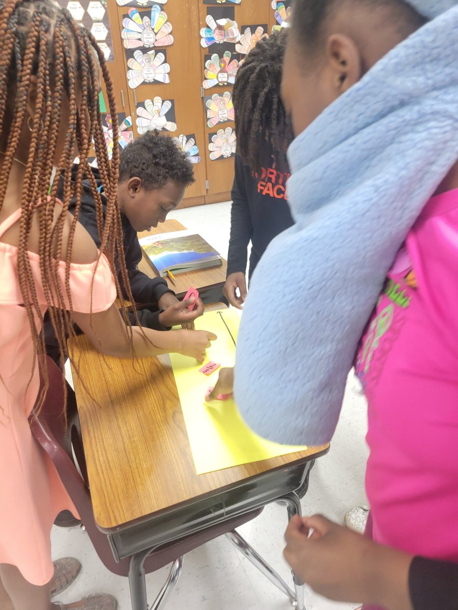 mrs_m_tb's tweet image. 3rd grade is making it a goal to be more intentional and engaging with our instruction. Today, we worked in teams to place fractions on a number line.  @smithfarmes