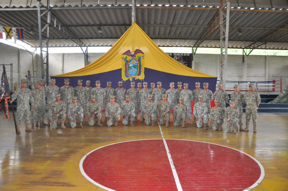 armada_ecuador's tweet photo. #Guayas | En el coliseo del Cuerpo de Infantería de #Marina #CUINMA se dió apertura a la V Promoción del cursó de Artes Marciales en Combate (AMC).
#FFAAContigo. #PorEcuador #YosoyNaval #ArmadaEcuatoriana #marina #seguridad https://t.co/abVlUXm6OV