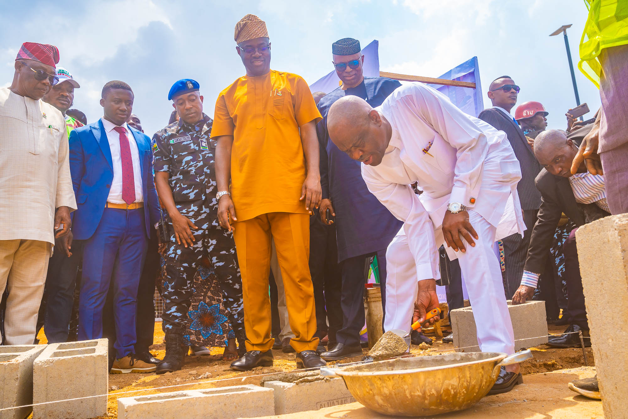seyi-makinde-on-twitter-governor-wike-also-flagged-off-the