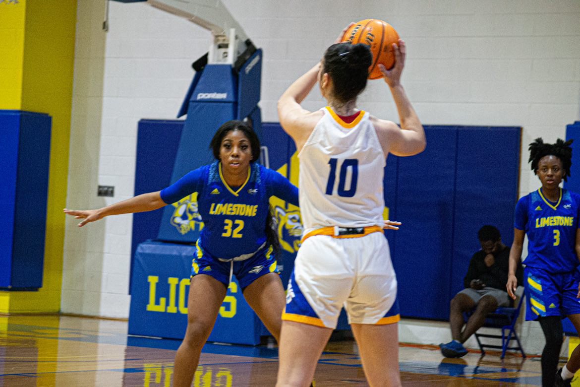 Last week we had our last game of the season. Even though we faced many lows, I’m proud for the highs we reached as a team and the accomplishments we’ve reached for athletics in Mars Hill! Year 1 done🤍🤝