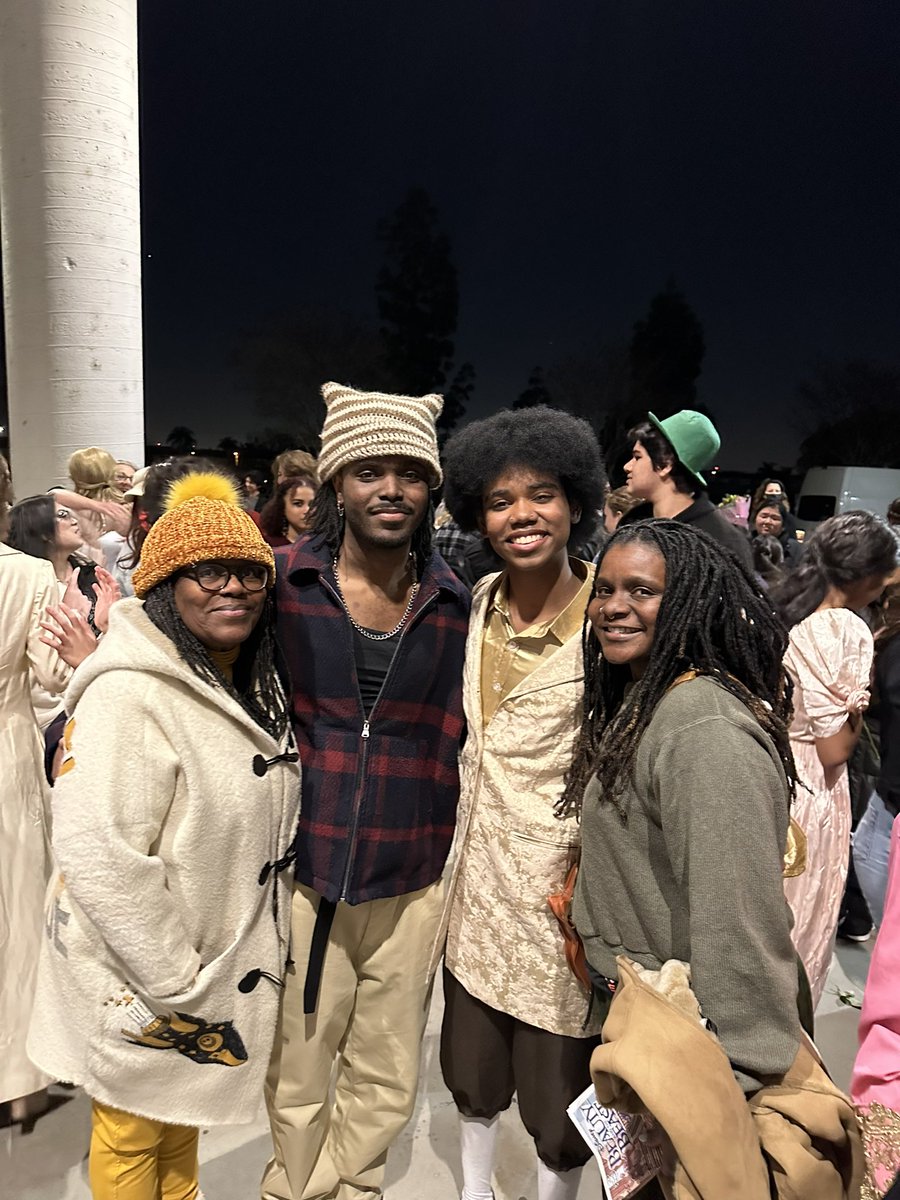 psbytrinity's tweet photo. Went to check out my lil brother Jaylen’s school play of Beauty &amp;The Beast. He and the cast were GREAT. I really think this is my first time seeing the whole story. https://t.co/dpTHj3wwpd