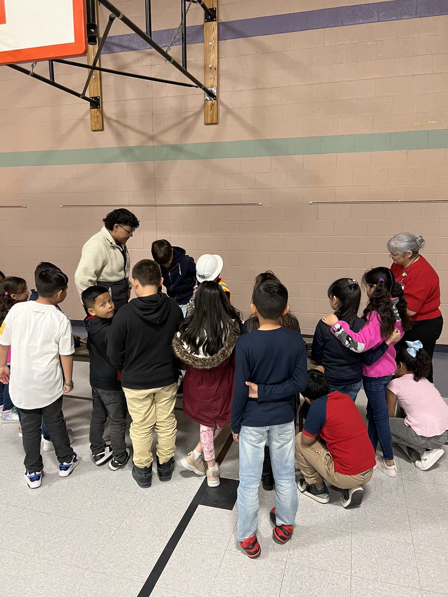 CTE_Counselor's tweet photo. Thank you Mr. Medrano and @REL_Washington for having us at your @OurCareerCenter Career Day for your students! We were the exclusive attendees yesterday and the Explorers were awesome!! @welding_yisd @BrendaChR1 https://t.co/neYq2Aq66c