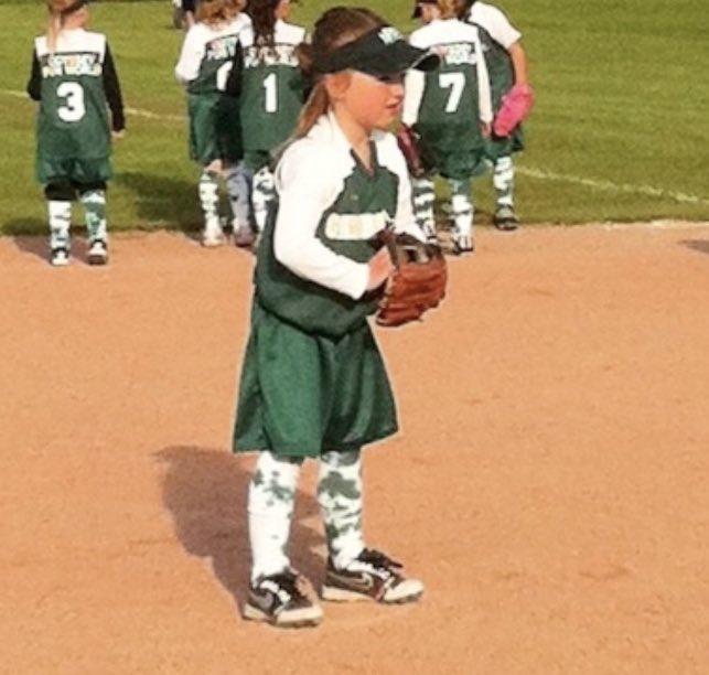 #committed @Danihenderson44 <a href="/MorganRoyer/">Morgan Royer</a> <a href="/UMassSoftball/">UMass Softball</a>