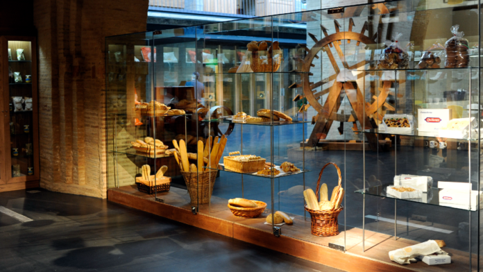 CocinayVino's tweet photo. En Valladolid🇪🇦 le rinden honores a un alimento milenario en el #MuseoDelPan 🥖🍞. https://t.co/dFZfnUGoTf https://t.co/Uh45Fapybp