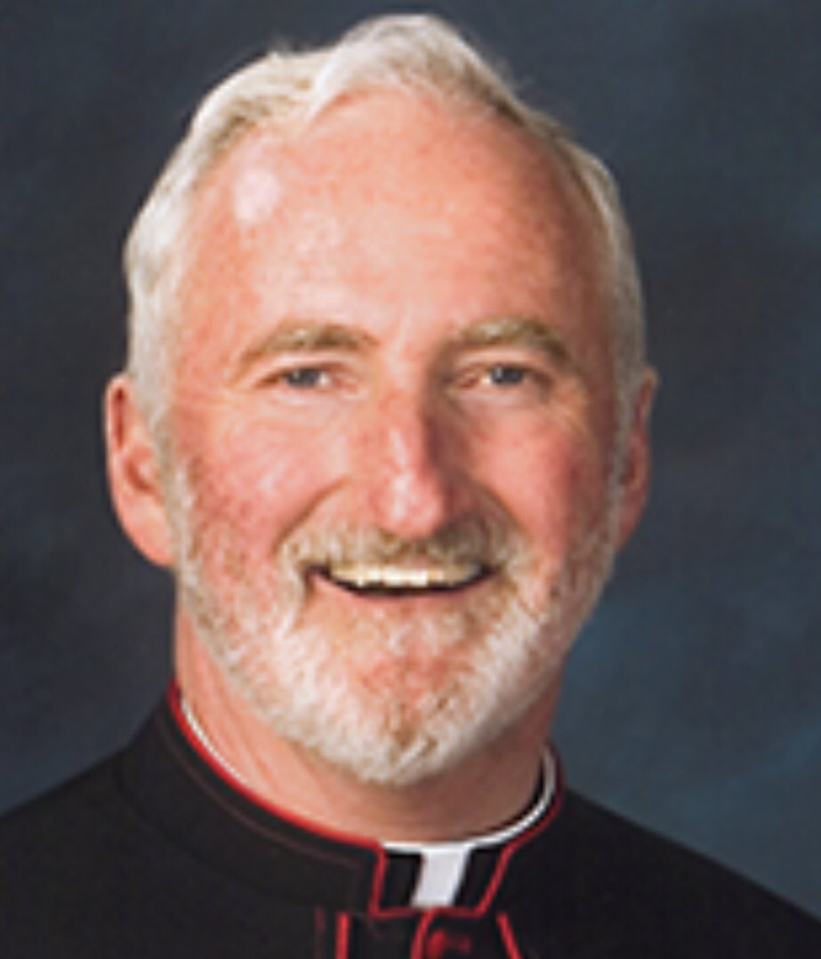 holy_scribbler's tweet image. On July 10th #Bishop #DavidOConnell was #ordained a priest with #StPatricks #Breastplate the entrance hymn. Today at his funeral the same hymn welcomes him home to cathedral of the Angels. May his soul now rest in the peace of #Christ #ireland #USA #LosAngeles #catholic