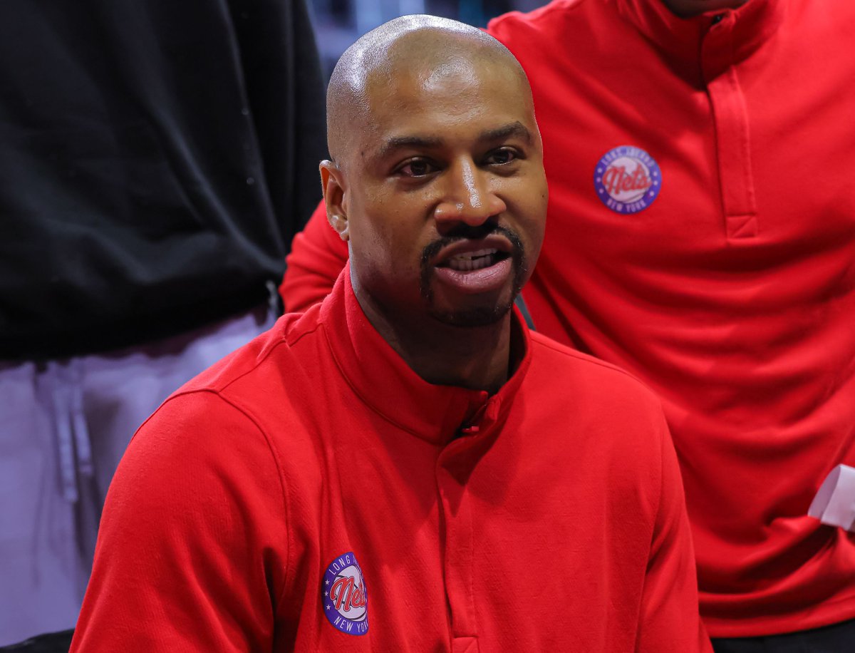 NetsDaily on Twitter "Long Island Nets coach Ronnie Burrell wins G