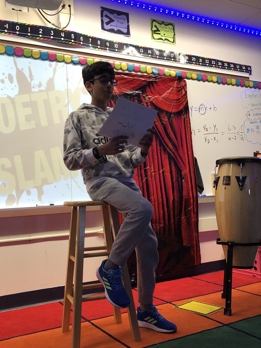 This year’s poetry slam was allllll snaps!!🫰🏽🎤 #PoetrySlam #BeatniksAndBongos #PoetrySnaps <a href="/Oakton_ES/">Oakton ES</a>
