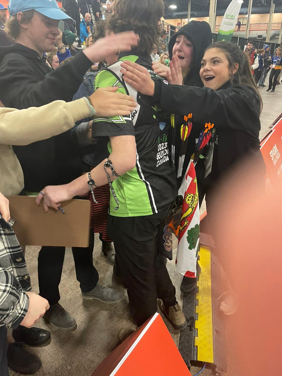 Team_PEI's tweet photo. Arden Hopkin wins the bronze medal in male recurve archery!
Congratulations Arden!!!
#IsleBeReady https://t.co/t5hNuvtC0l