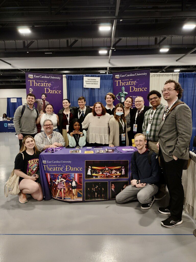 ECU_SOTD's tweet photo. ECU’s Design and Production faculty and students representing @setc annual convention in Lexington, KY.
🪡🧵🎭🎤💡🎚️🔦🪜🛠️🪚🧹📓🔉🏴☠️
#ecusotd #setc #designer #designandproduction #lightingdesign #setdesign #costumedesign #sounddesign #stagemanagement #paintandprops https://t.co/n04PPXjVB9