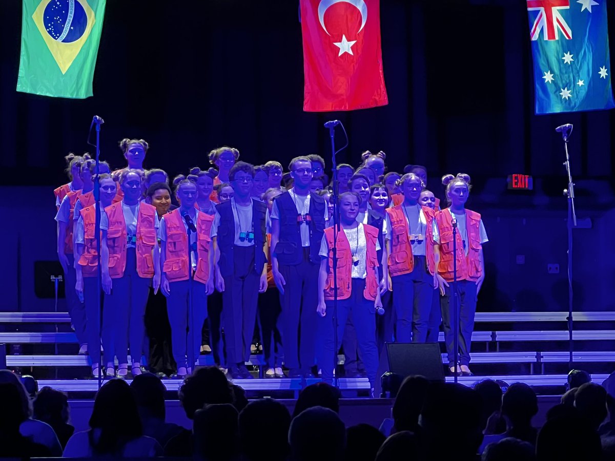 Friday Night at HHDouble H seeing how grown up my babies are! #LindenLegacy #BigBlueOnTheMove #OneLinden