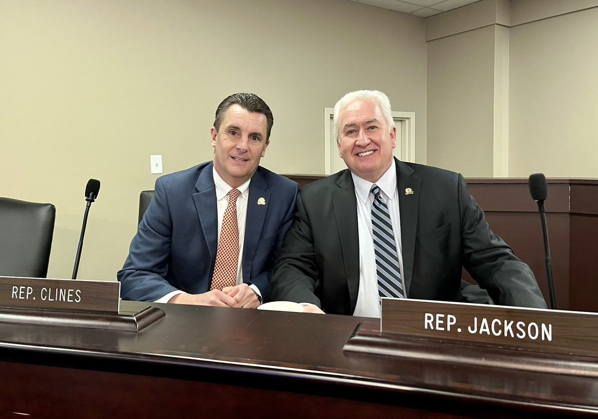 KevinLJackson21's tweet photo. Great week in Frankfort. Love Representing District 20. Meetings, meetings, meetings, but an Awesome job!! https://t.co/U2uB93FGu3