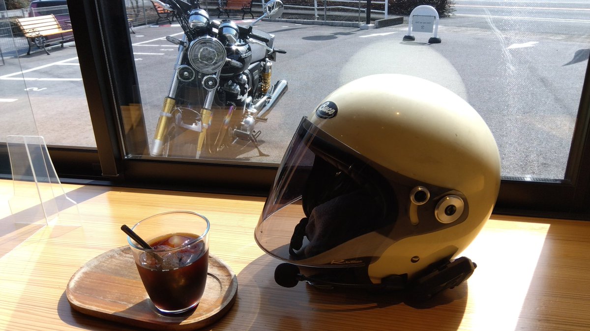 rninetracerbmw's tweet photo. ホッと一息
#CB100 #HONDA #バイク好きと繋がりたい https://t.co/tHgsmAUJvq