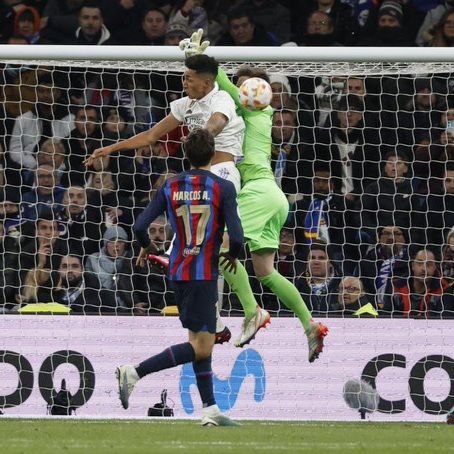 MelissaBlanc0's tweet photo. 📊🧤Porteros que han dejado más veces la puerta a 0 ante el #RealMadrid en este siglo:

8 🇸🇮 Oblak🥇
7 🇪🇸 Víctor Valdés🥈
6 🇩🇪 Ter Stegen🥉🆕
4 🇪🇸 Molina
4 🇦🇷 Leo Franco

📍 Vía BeSoccer Pro https://t.co/ykYrHjmspQ