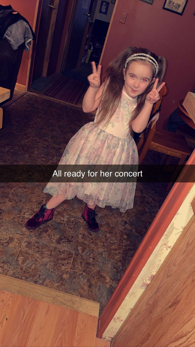 sara_wendell's tweet image. First school concert !!
#epstrong #Ohio #Kindergarten