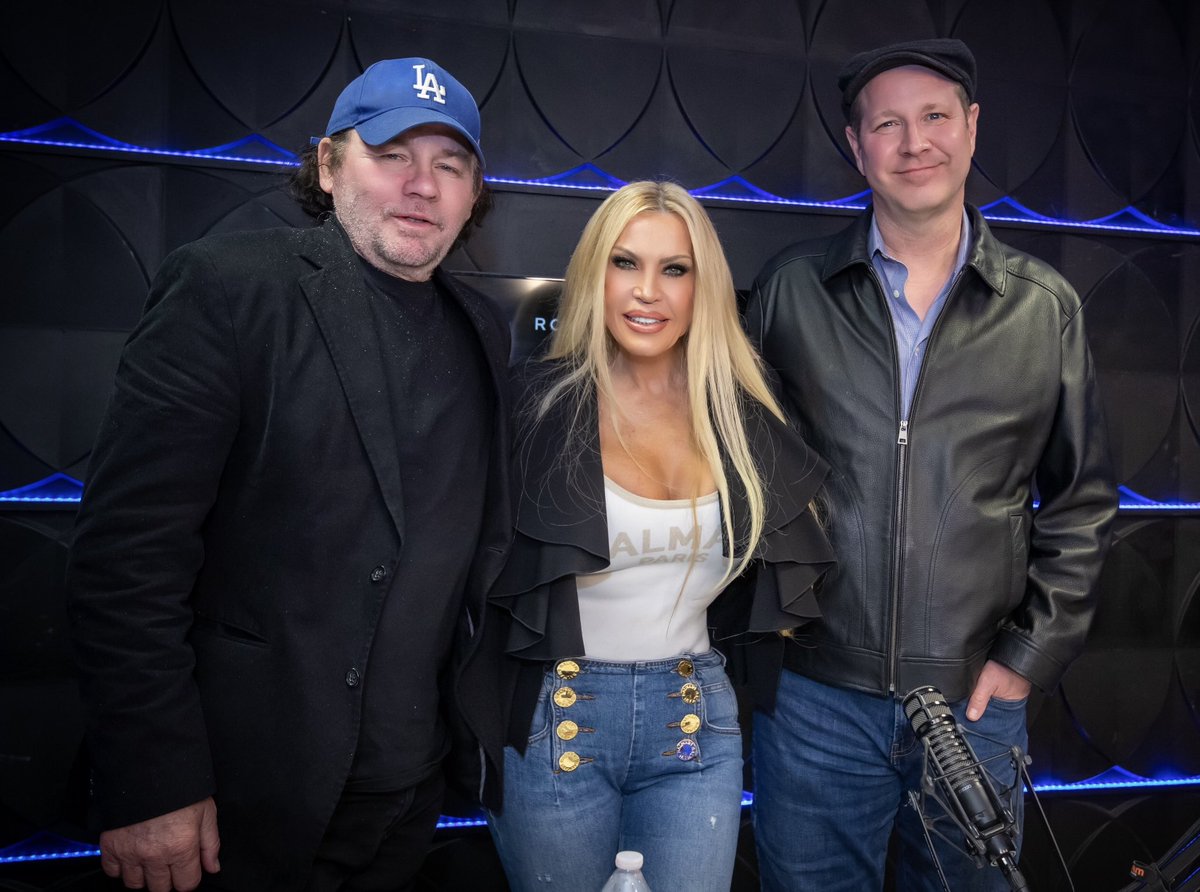 RockNSeXXXyU's tweet photo. Rock’N’SeXXXyU radio last night special guest actor Richard Tyson #3oclockhigh #blackhawkdown #KindergartenCop #twomoonjunction hosted by Amber Lynn with Joe Joseph Williamson on United Broadcast Network https://t.co/0zUVhajbn6 ch1 replay https://t.co/vtNysEAWgh #RichardTyson https://t.co/5DdeC5dYGJ