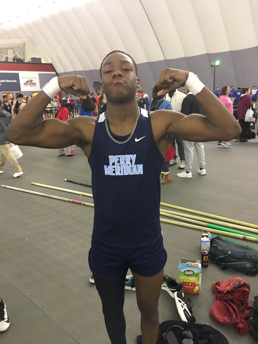In pole vault @izzympotter &amp; <a href="/KeywuanT/">Keywuan Taylor</a> match their personal bests with vaults of 9’6” &amp; 12’6” respectively!  Starting off strong!!! <a href="/PMFalconSports/">Perry Athletics</a> #nothinglessthangreatness