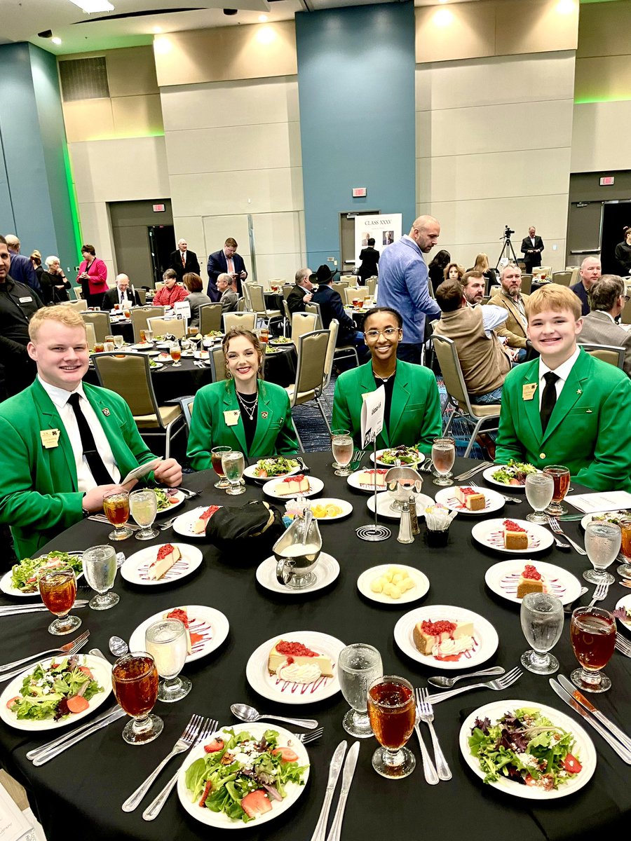 Arkansas4H's tweet photo. Celebrating the 35th inductee class of the Arkansas Ag Hall of Fame β
This event is always a favorite of the #AR4H State Officers because they get to witness the cutting edge work that happens with Ag in the #NaturalState - not a bad Friday!!
#AgInArk #ArkansasAg https://t.co/WytkF3K0Jw