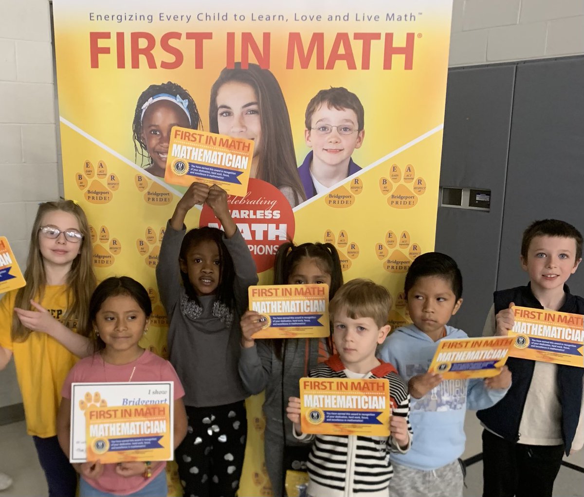 Bpt_BEARs's tweet image. Congratulations to our newest FIM Mathematicians!  3000 stickers and more to come!  #robertsun #firstinmath #24Game