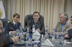 ctnewsweb's tweet photo. El asesor ñoqui q negocio con grupos de delincuentes en Cordoba @cstampalijaok jajaj oficialmente me bloqueo. Lleva 12 años de asesor de Seguridad directa con @JSchiaretti  promovio eliminar el delito de #merodeo y otras modificaciones perjudiciales del trabajo @PoliciaCbaOf https://t.co/7ZjvwwnRLY