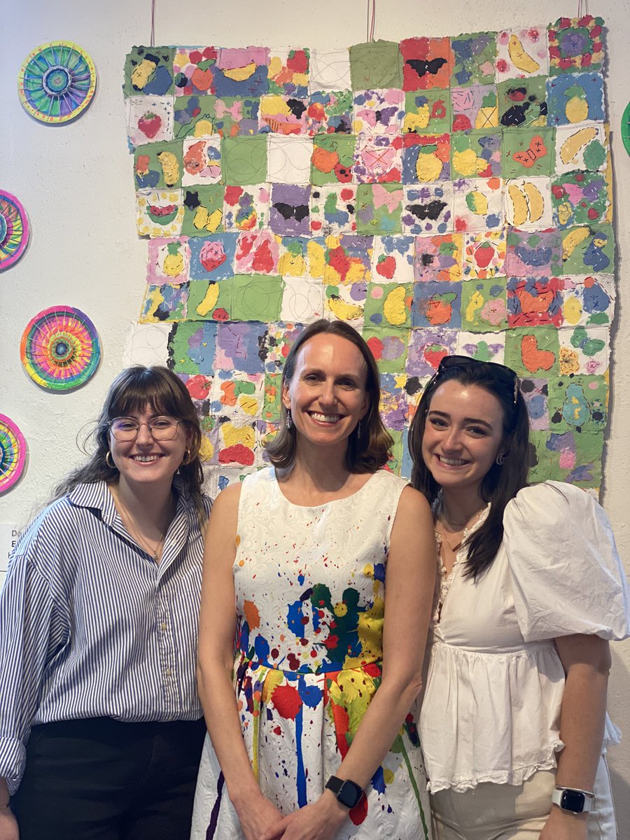 DcesDragons's tweet photo. It was a wonderful turnout at the OCAF Youth Art Show! We are so proud of Mrs. Phillips and the artwork by our amazing little Dragons! #OCAF @OCAFDirector @OconeeCoSchools https://t.co/uccVeRFoCN