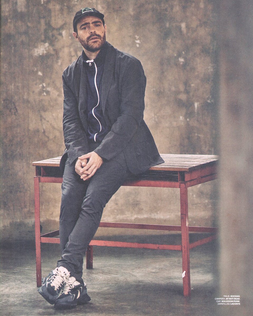 teenangelssol's tweet photo. Peter Lanzani fotografiado por Sebastian Arpesella para revista Rolling Stone Argentina. https://t.co/Us2wB2d3Xb