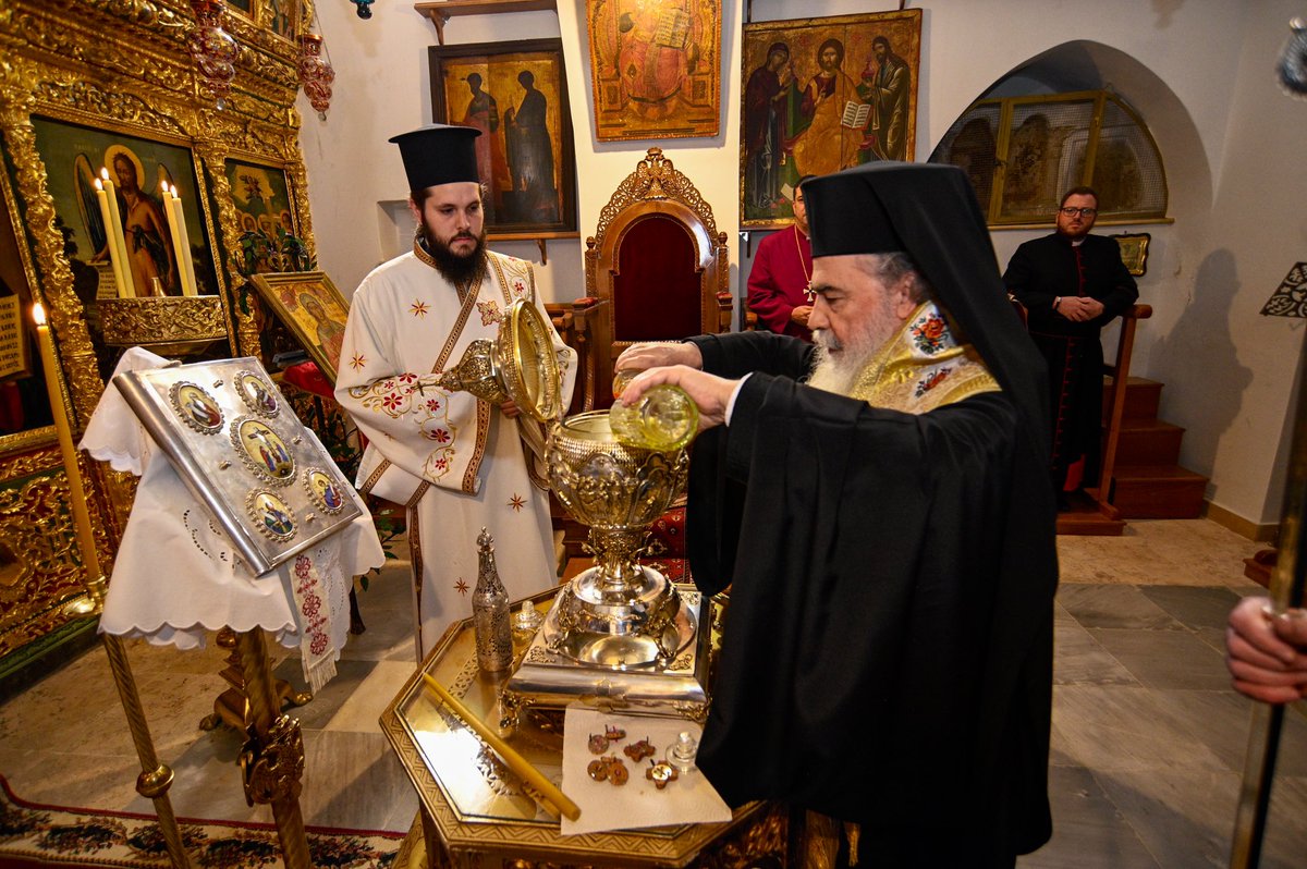 ArchbishopSarah's tweet photo. I'm honoured and grateful that the Chrism oil that will be used to anoint His Majesty The King was consecrated in Jerusalem today by 
His Beatitude Patriarch Theophilos III and the Anglican Archbishop in Jerusalem. https://t.co/ZDQ3yFDgC0