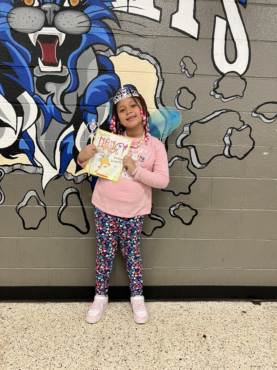 WingateESNC's tweet photo. Let us know in the comments if you recognize any of the characters from our Book Character Day! ๐๐ #WESagtech @UCPSNC @AGHoulihan @Renee_McKinnon1 https://t.co/cgxW7ITYb6