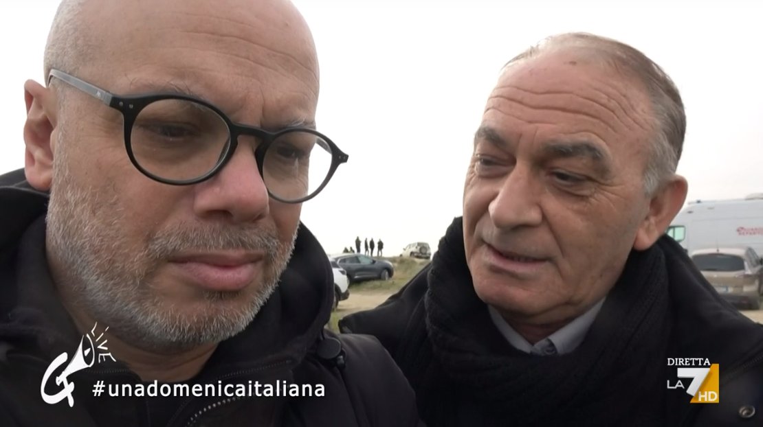 welikeduel's tweet photo. "Non è la prima imbarcazione che arriva. Da medico ho sempre ritenuto che la vita umana non ha nazionalità: salvare le persone è imperativo. Abbiamo fatto salvataggi anche con mare forza 8, ieri in confronto era mare piatto" (Orlando Amodeo)

#unadomenicaitaliana #propagandalive https://t.co/Vz2iPtYG9j
