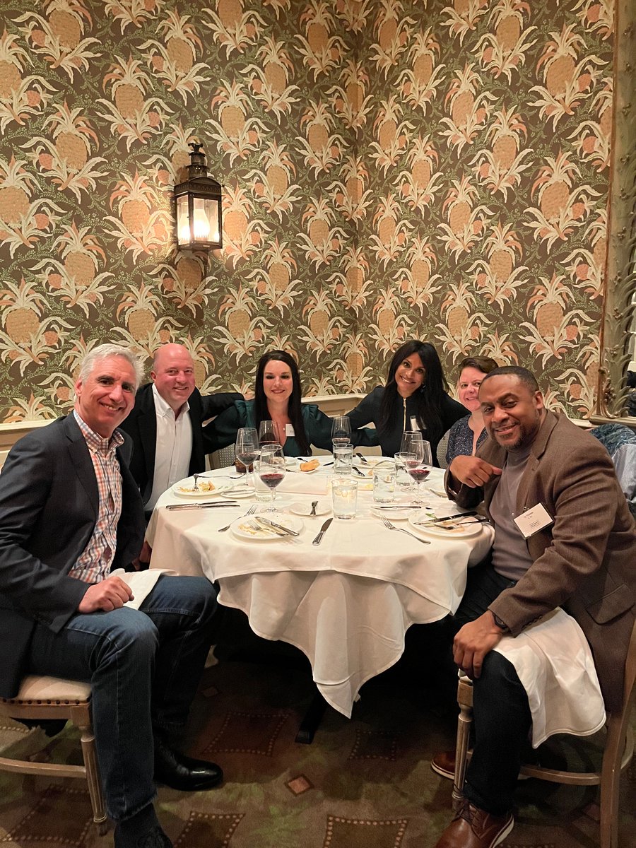 tyronepthomas's tweet photo. Good to join other leaders in sports and entertainment at the industry conference hosted by @TulaneLaw.  Of course, a good meal with good company is a must.  Thanks @TulaneSportsLaw and @SportsLawGuy. https://t.co/9GucRGyUeP