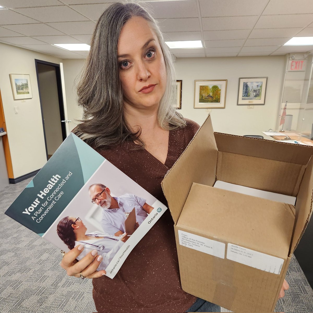 jennkfrench's tweet image. Seriously?! The Premier sent - by courier - a full box of glossy &quot;healthcare&quot; propaganda books to my constit office. Really trying to sell this privatization scheme, eh? How much money did this 50+ page campaign magazine cost taxpayers, Doug? #MedicareMatters #onpoli