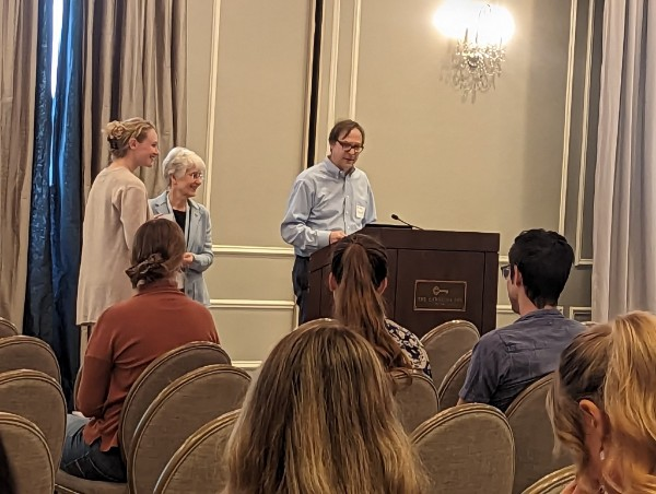 DPMP_UNC's tweet photo. Congrats @HeaveyMairead from @JulieNguyenLab on your poster award at the @UNCPharmacy Graduate Research Retreat! ๐ https://t.co/4SwCdl3HQL