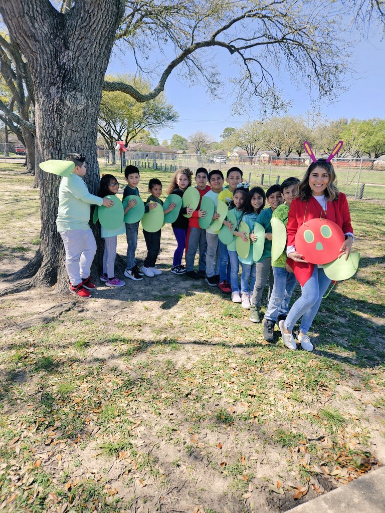 We are hungry for learning 🐛🦋🍎 
#FreemanFoxes #BookCharacterParade #TheVeryHungryCaterpillar
