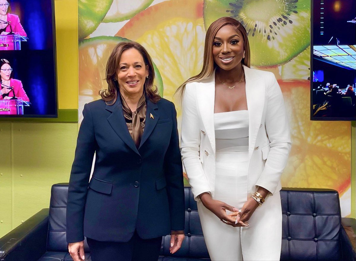 Fellatio Alger on Twitter