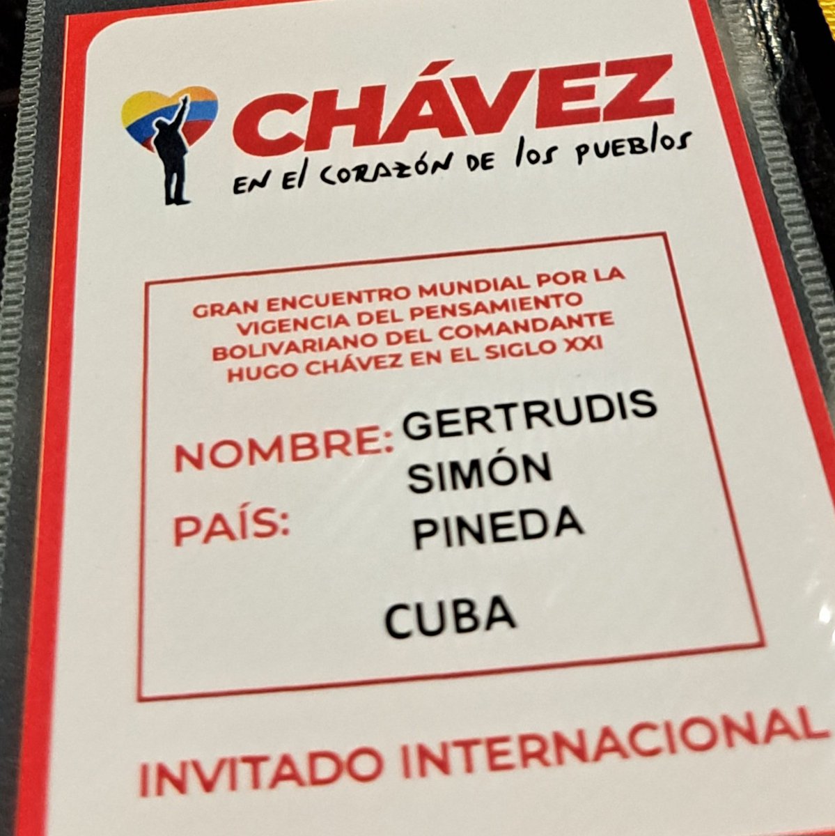 Gertrudis6303's tweet photo. Cierre contundente de 1ra jornada del evento mundial en Venezuela #ChávezEnElCorazónDeLosPueblos a 10 años de su siembra, con la Vicepresid @Delsys, @atilioboron, @iramones1, @ManolodelosSantos #MejorEsPosible  .@UlisesGuilarte  .@DrulletIsmael  .@CubaCentral .@capitulo_cubano https://t.co/XpOpcfrZJW