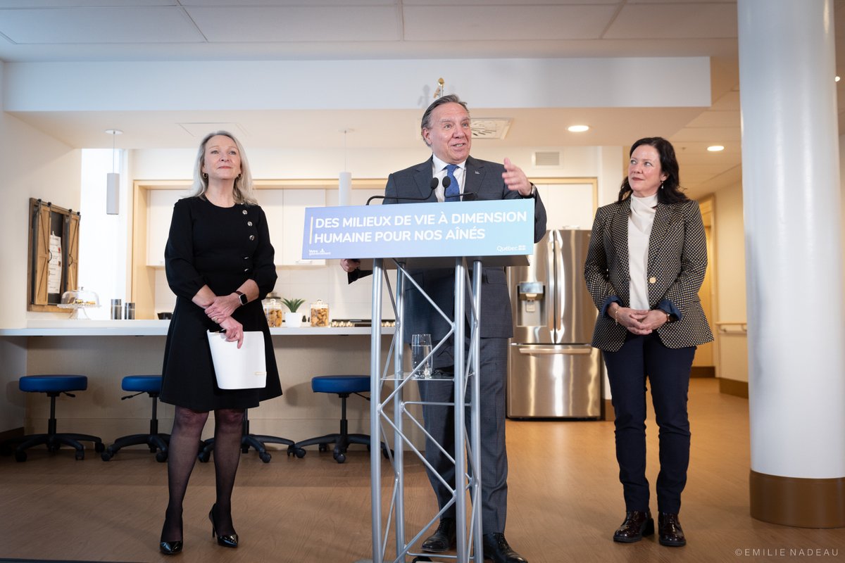 François Legault tweet media