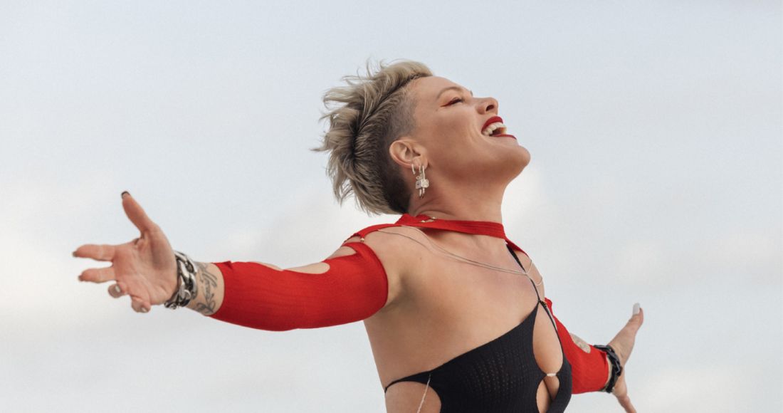 WORLDMUSICAWARD's tweet photo. #Pink's amazing LP #Trustfall tops the Worldwide iTunes album chart for a Milestone 10th day!💪💿🥇🌎🎵❌🔟🕛🎉❤️‍🔥👑
🎧: https://t.co/EcAFimswYC https://t.co/iCFM9PrIwH