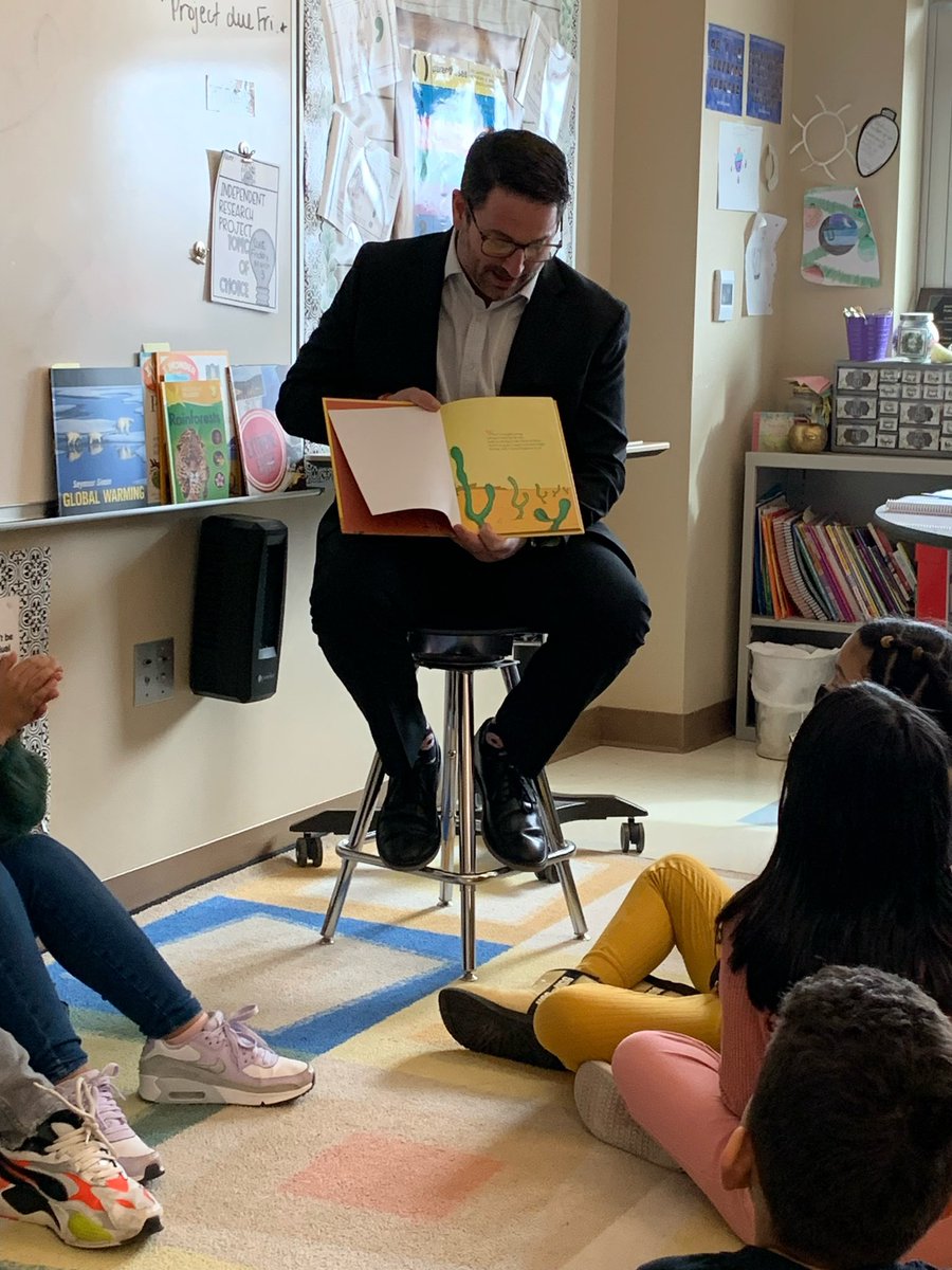This week, I had the pleasure of reading to several our classes for Read Across America week. #ReadAcrossAmericaDay