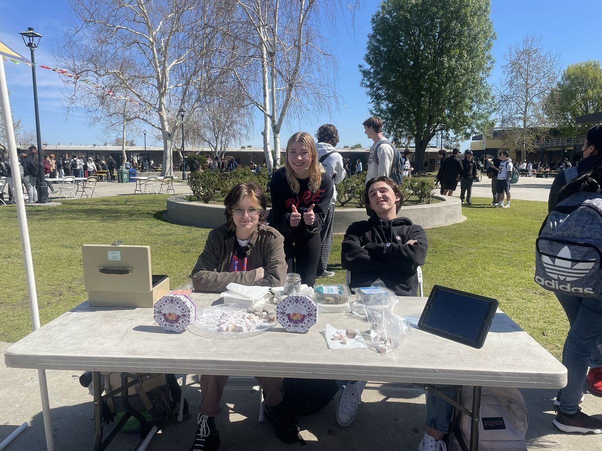 Celebrating International day by selling some sweet Greek treats! 🎭