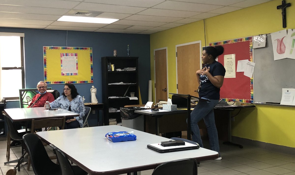 SaintAndrewCat1's tweet photo. Supporting students is a priority @SaintAndrewCat1. Teachers engage in workshops led by our #mentalhealth task force to share and learn strategies to support students’ SEL. @standrewCC @CatholicMiami #FirstCalled https://t.co/F4N2GBsyO3