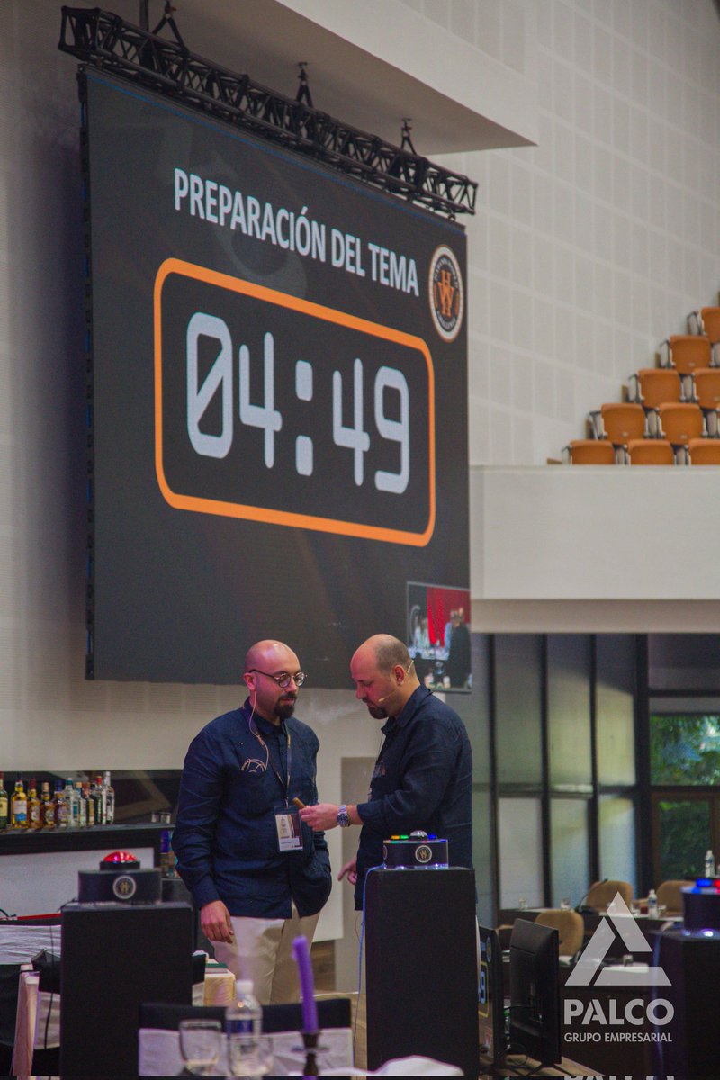 La cita, que reunió a más de dos mil participantes de 110 países concluyo con la celebración de la final del Concurso Habanos World Challenge, la clausura del seminario internacional y la feria comercial asociada, así como la entrega de premios a los mejores stands.
.
.
.