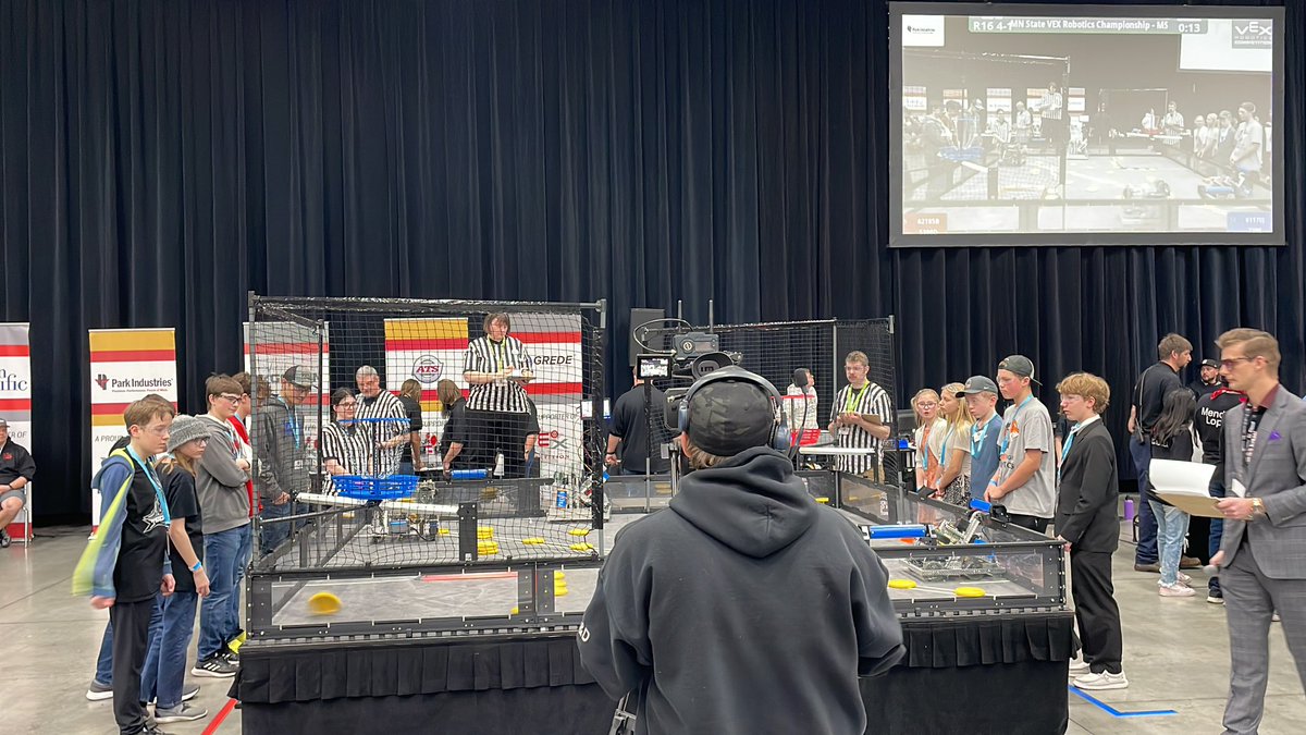 RoboticsWin's tweet photo. We are underway in the elimination round. https://t.co/drhJSUYYoU