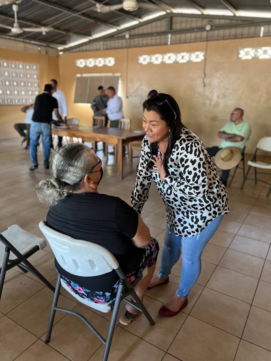 Toda la provincia de Puntarenas tiene grandes necesidades de vivienda, y es nuestro deber atender y ayudar a nuestras comunidades para tramitar proyectos de bienestar social. (1/2)