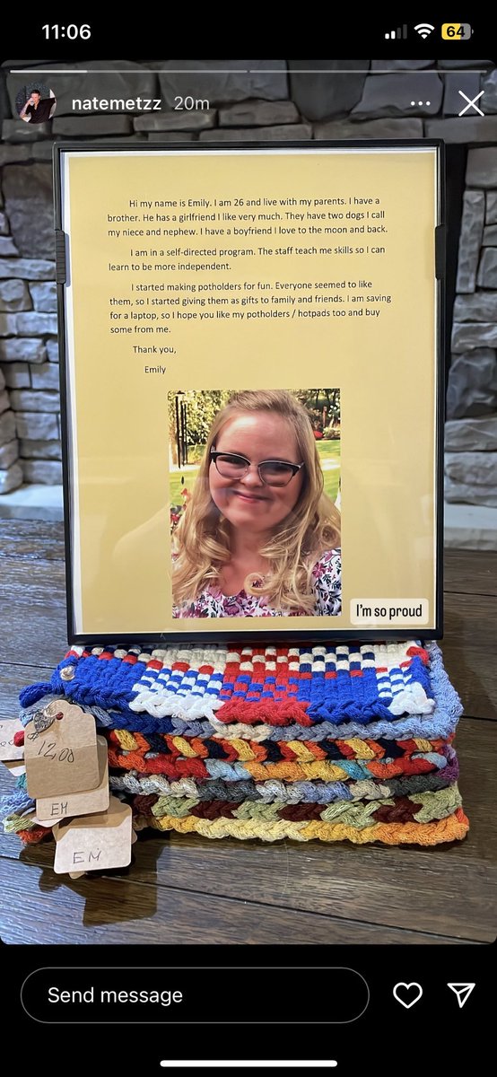 hjdiaries's tweet image. Hey my boyfriends sister Emily is selling handmade potholders to save for a laptop. $12.00☺️