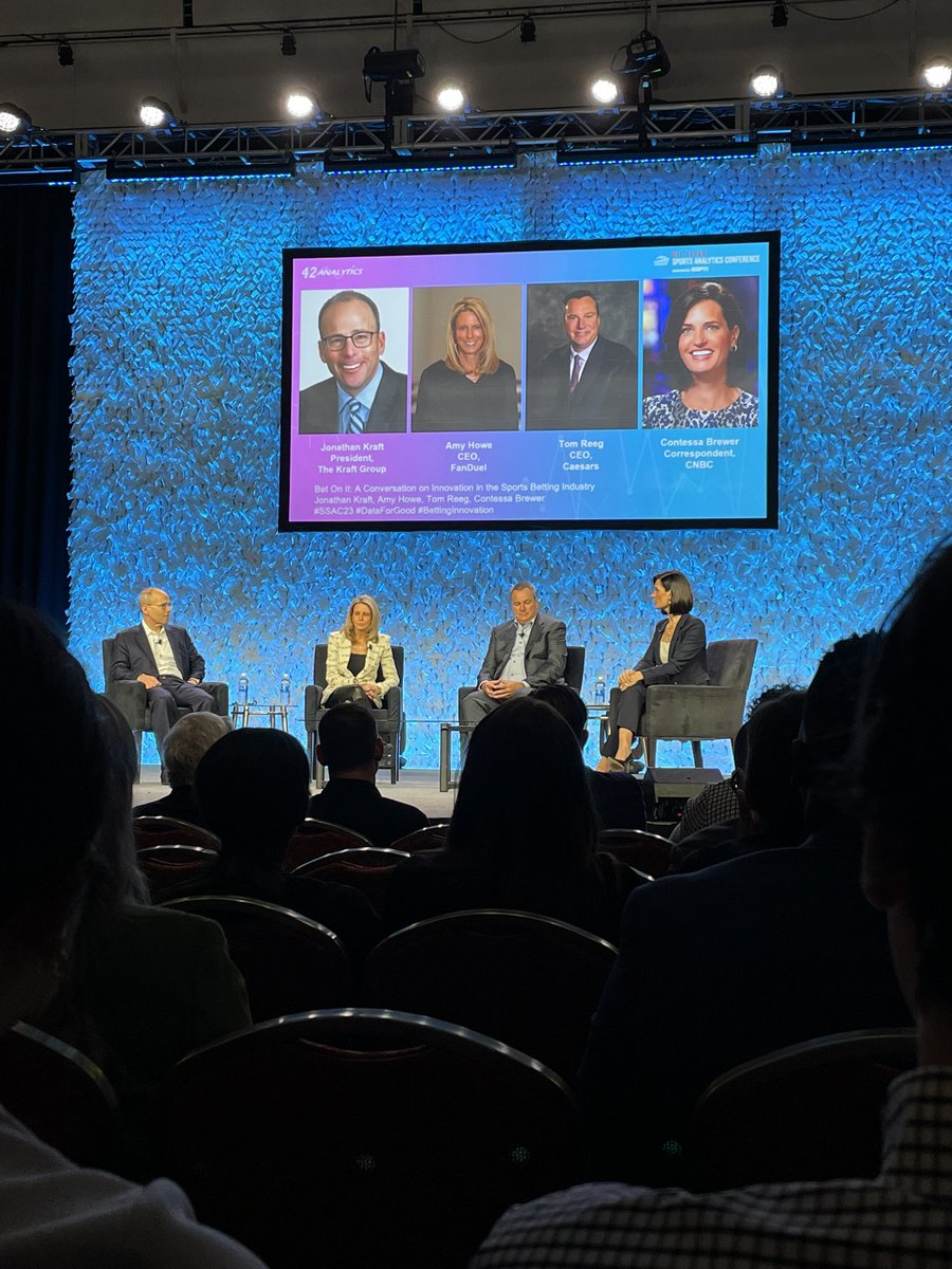 the_williamk's tweet photo. Day 1 highlights from the @SloanSportsConf. Thanks @wbrsfm for helping to arrange! https://t.co/69Ma2KKvKn