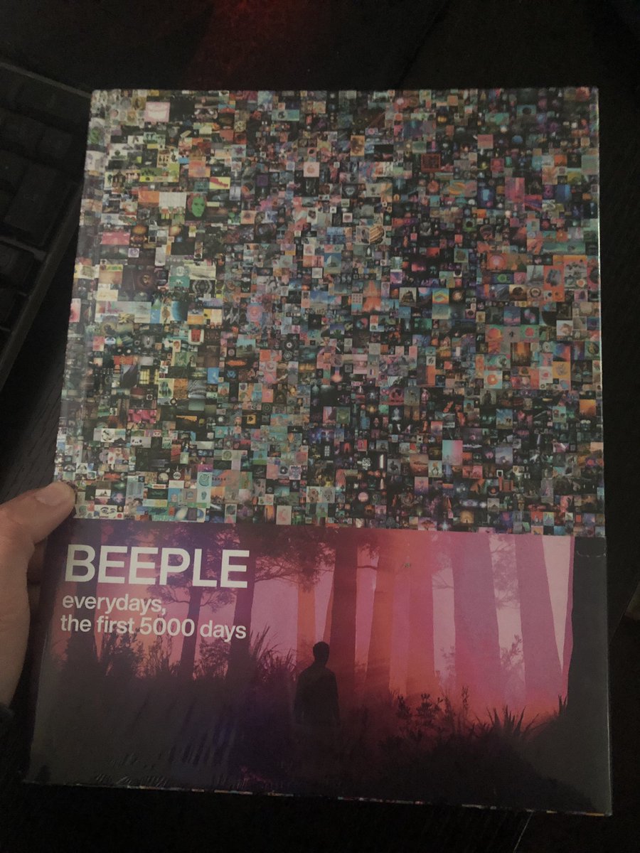 linh_mac007's tweet photo. Got this in my mailbox today. Thanks @beeple for the inspiration and motivation through the years. And thank you for once told me that I was “a f*cking fetus” 😂 Never doubt myself again since that day https://t.co/u1S34hsbrq