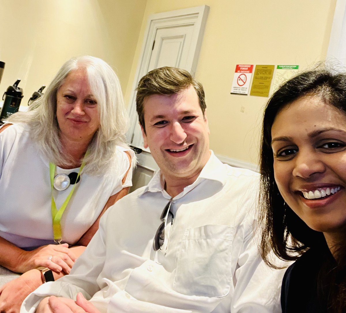 CharuAggarwalMD's tweet photo. Brainstorming ways to improve #biomarker testing in #NSCLC with a MDT team #NSCLC #PersonalizedTherapy
@drgandara @DrAnnaMcGuire @TabethaSundin https://t.co/CpIaNgNfh6